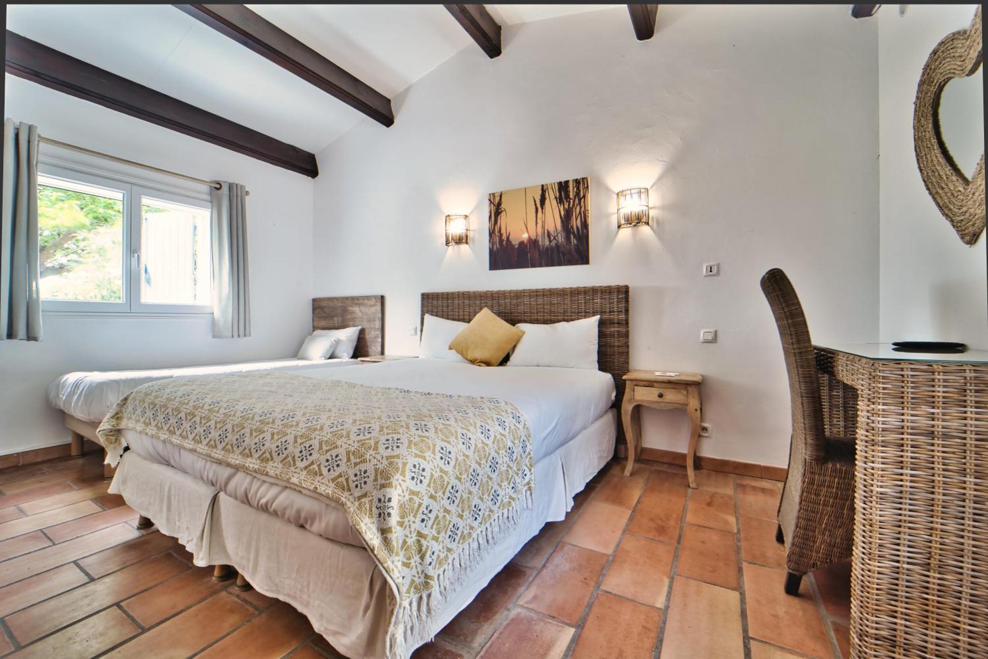 Mas De Calabrun Hotel Saintes-Maries-de-la-Mer Bagian luar foto