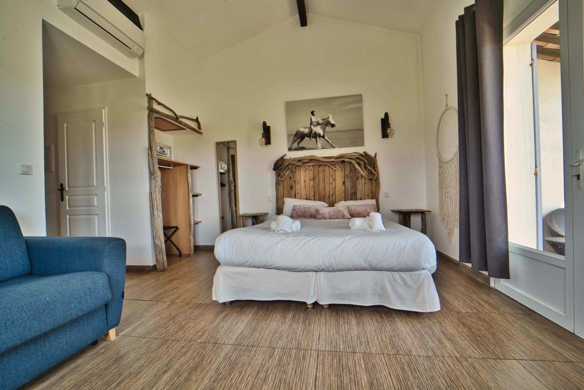 Mas De Calabrun Hotel Saintes-Maries-de-la-Mer Bagian luar foto