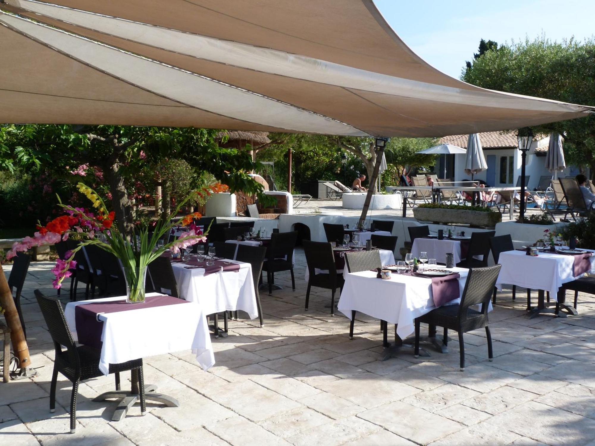 Mas De Calabrun Hotel Saintes-Maries-de-la-Mer Bagian luar foto
